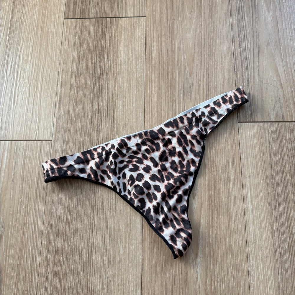 PINK Victoria's Secret Animal Print Thong Preloved